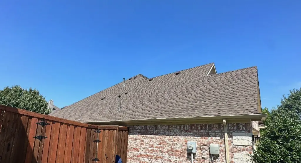 Completed roof replacement project in Diamondhead